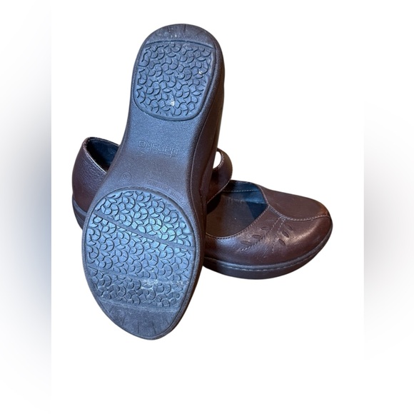 Dansko Like New Annie Embroidered Brown Leather Mary Jane Clog size 38 - Picture 10 of 16